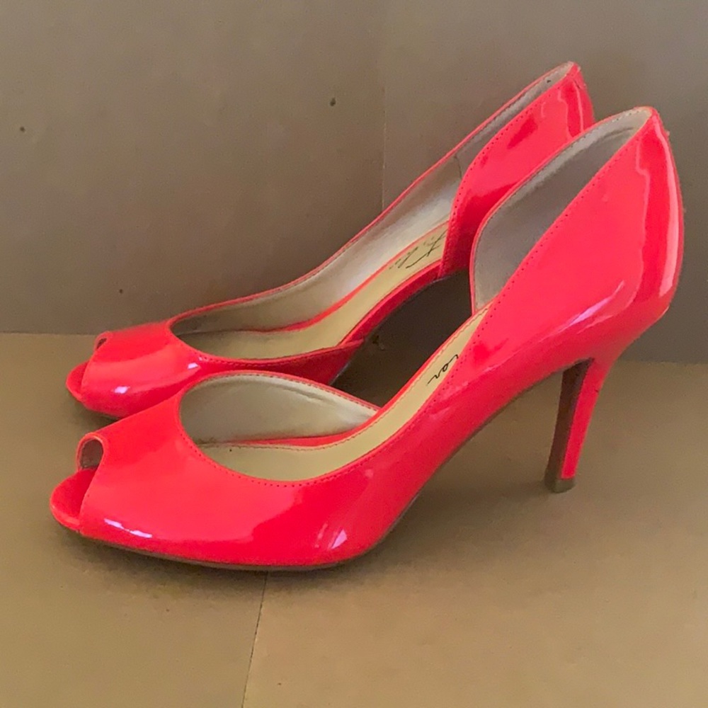 Marc Fisher Joey Hot pink heels